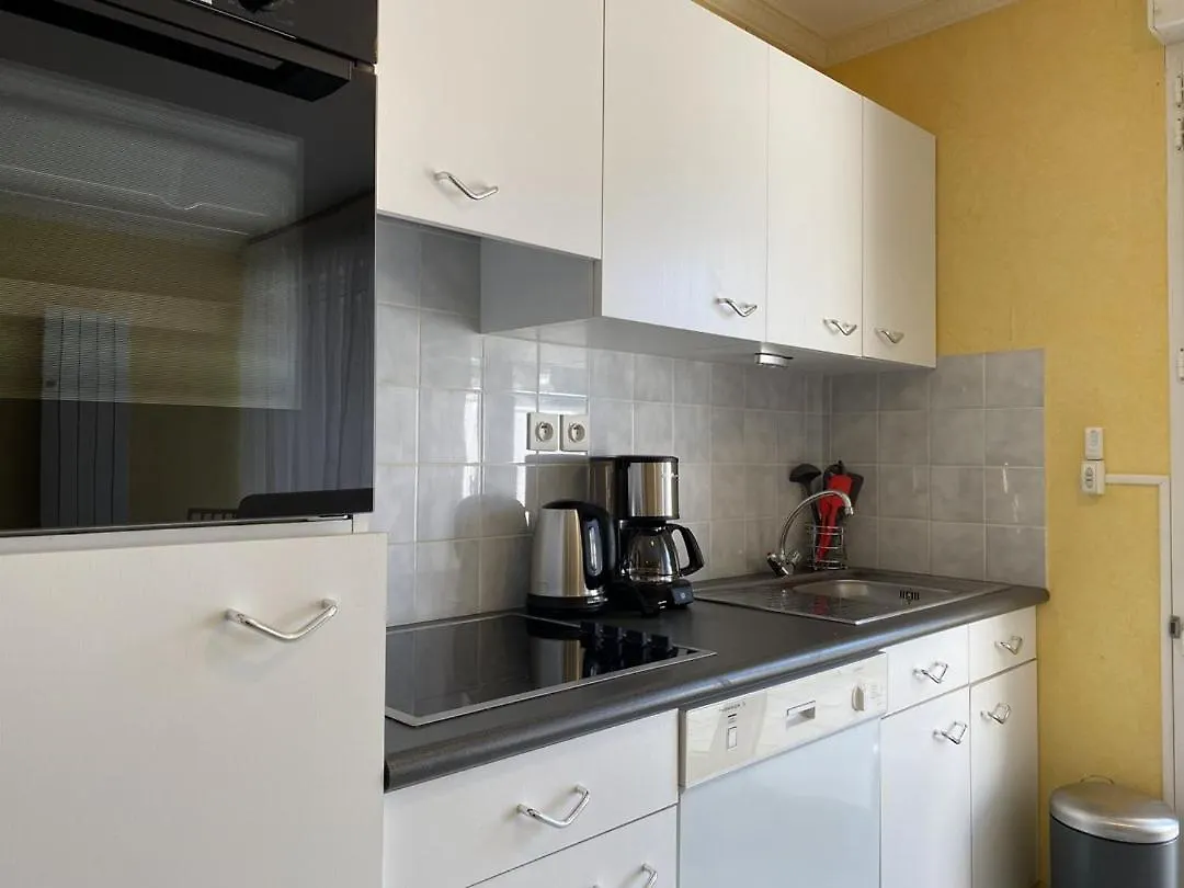 533 - Appartement T1 Situe A Quelques Pas De La Grande Plage D'Erquy Et Du Centre 0*, Erquy