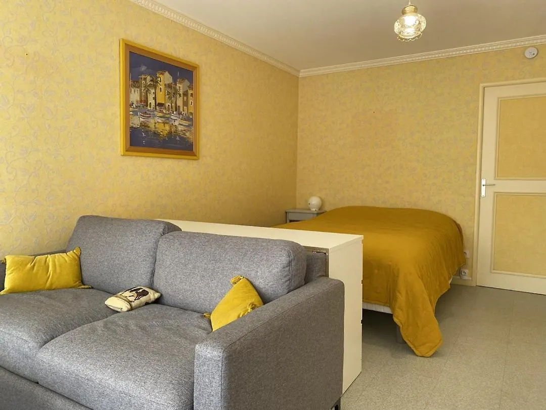 533 - Appartement T1 Situe A Quelques Pas De La Grande Plage D'Erquy Et Du Centre Erquy